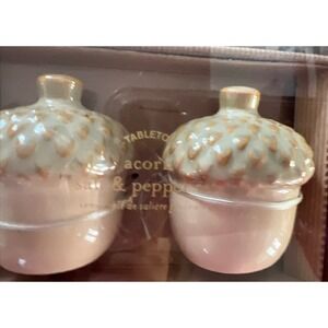 Pottery Barn Salt and‎ Pepper Shakers Acorn Fall Thanksgiving NIB charming Table